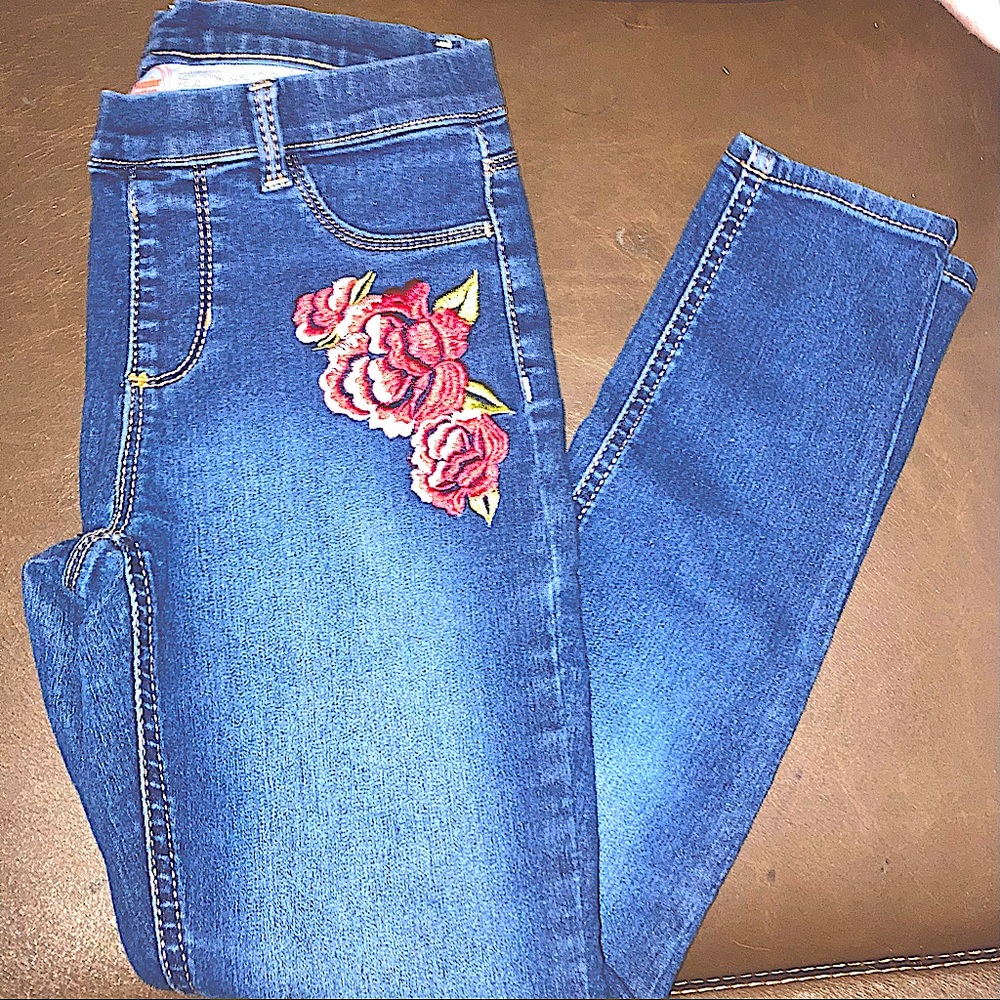 Girls size 7/8 Wondernation jeans